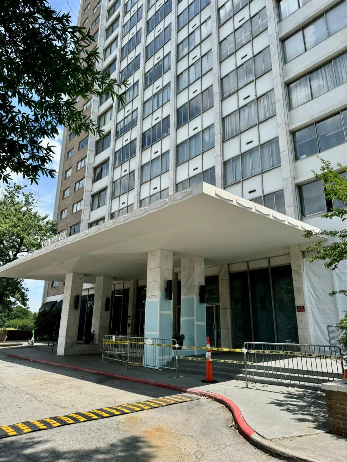 Apartment 2b Downtown Atl Free Parking 24h Concierge Lm707 *